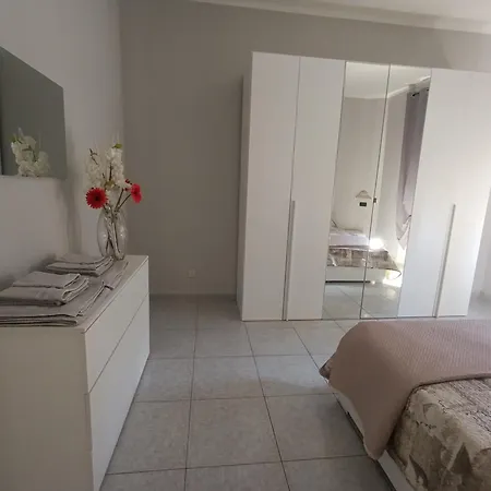 Flowers Apartment *